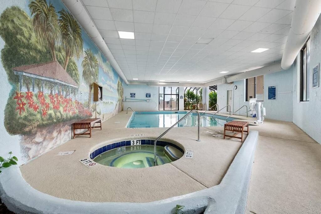 Cabana Palms - Oceanfront Renovated King Bed Sauna Миртл-Бич Экстерьер фото