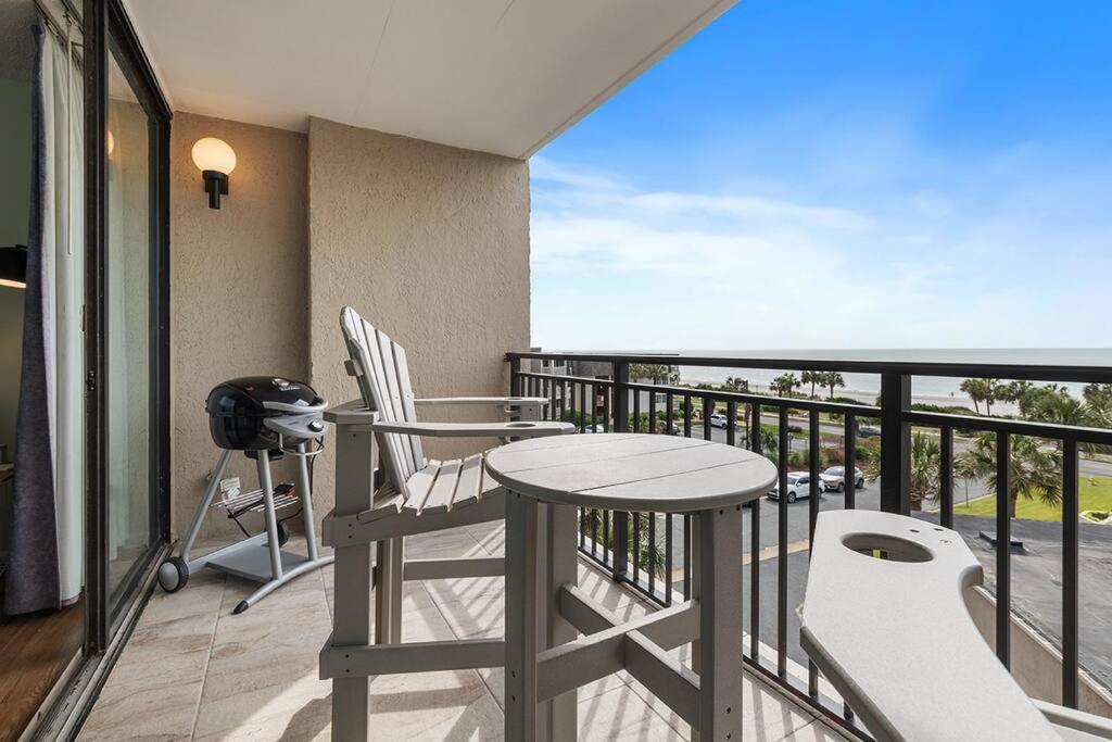 Cabana Palms - Oceanfront Renovated King Bed Sauna Миртл-Бич Экстерьер фото